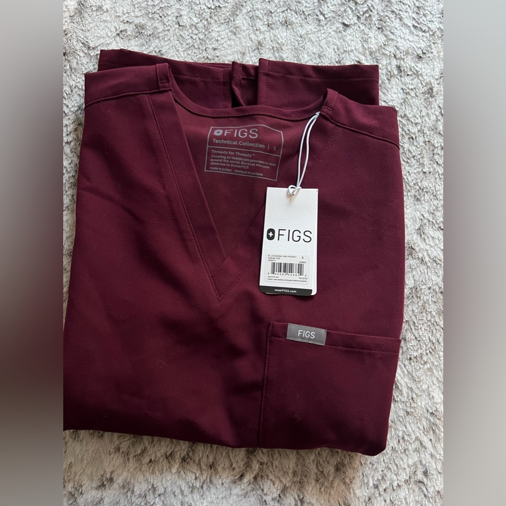 Figs Catarina One-Pocket Scrub Top, Burgundy